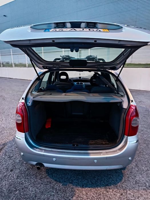 Vendo Citroen Xisara Picasso C5 foto 5