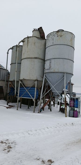 Silos Zbiornik na zboże paszę 1 sztuka