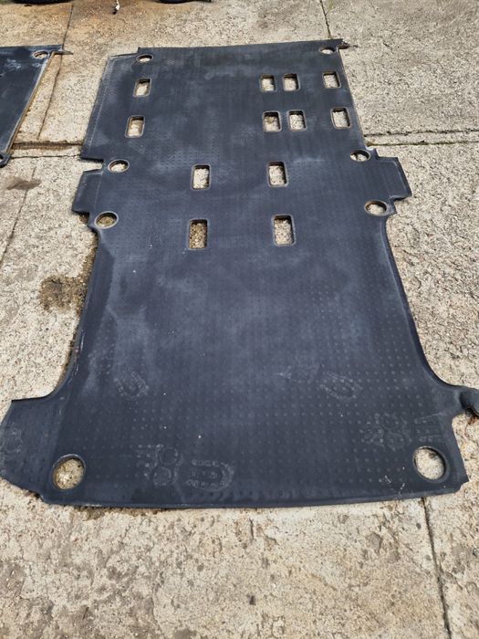 Guma podłoga gumowa vw t6 t5 long