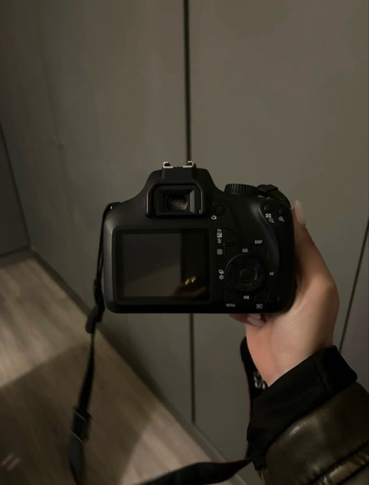 Camera Canon EOS 4000D