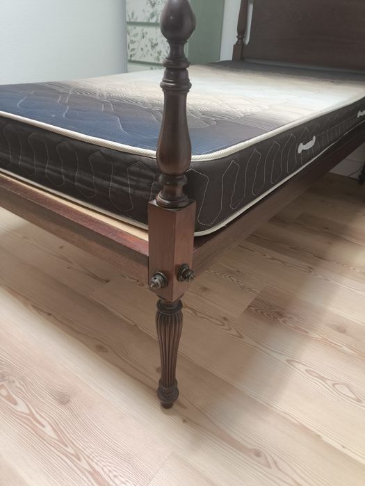 Cama de solteiro + colchão