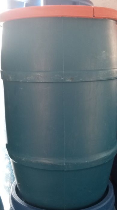 Бочки харчові 200 літр.пластикові-900.250л-950.300л. -985грн.100л-795г