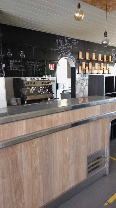 Snack Bar / Restaurante para Alugar — Pronto a Abrir | Vialonga