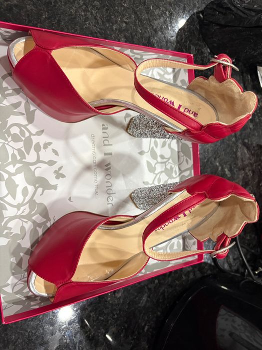 Sapatos apenas usados 1 vez