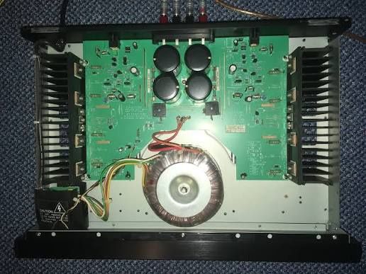 Amplificador de potência Rotel RB 971 MK II  som poderoso