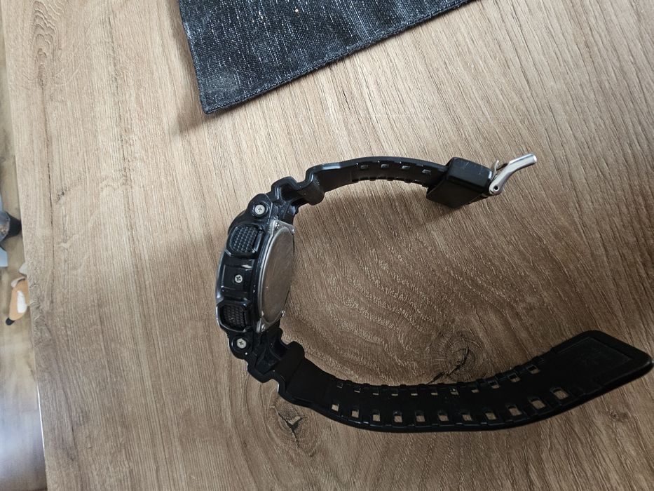 Sprzedam zegarek Casio GA 100 CF