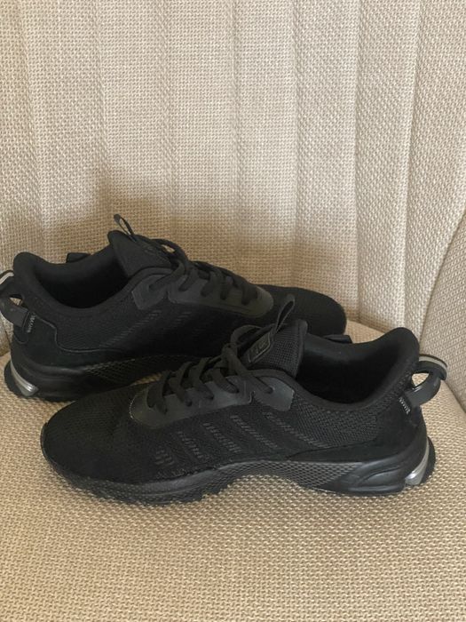 Кросівки для хлопця