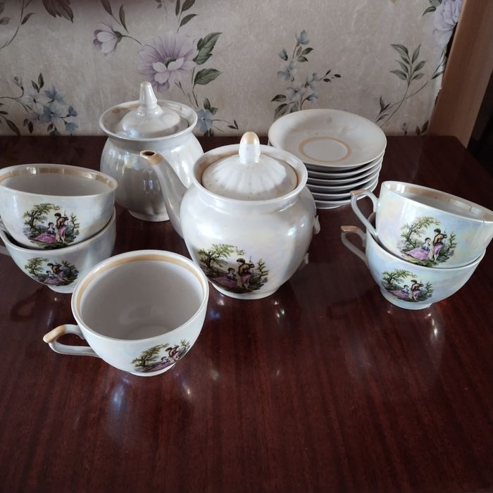 Продам чайный сервиз