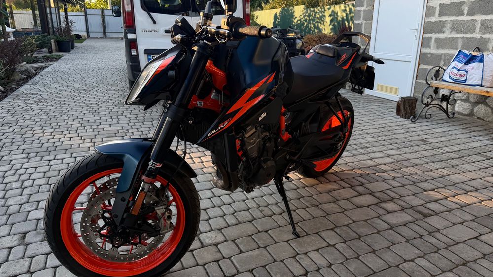 Мотоцикл KTM Duke 890 R 2022