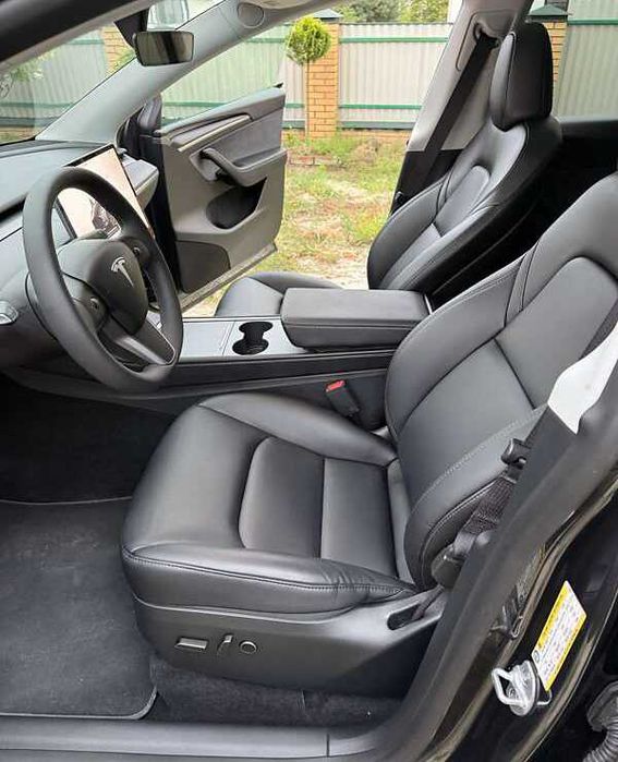 Tesla Model Y 2024 Long Range 82 kWh