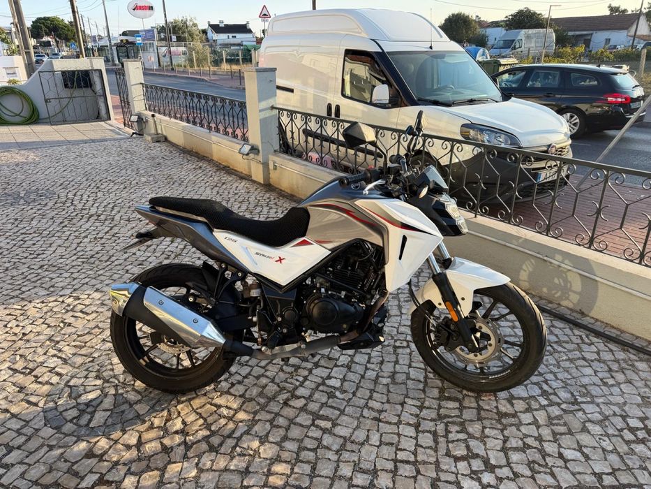 SYM NH-X 125 de 2021 com cerca de 25.000km