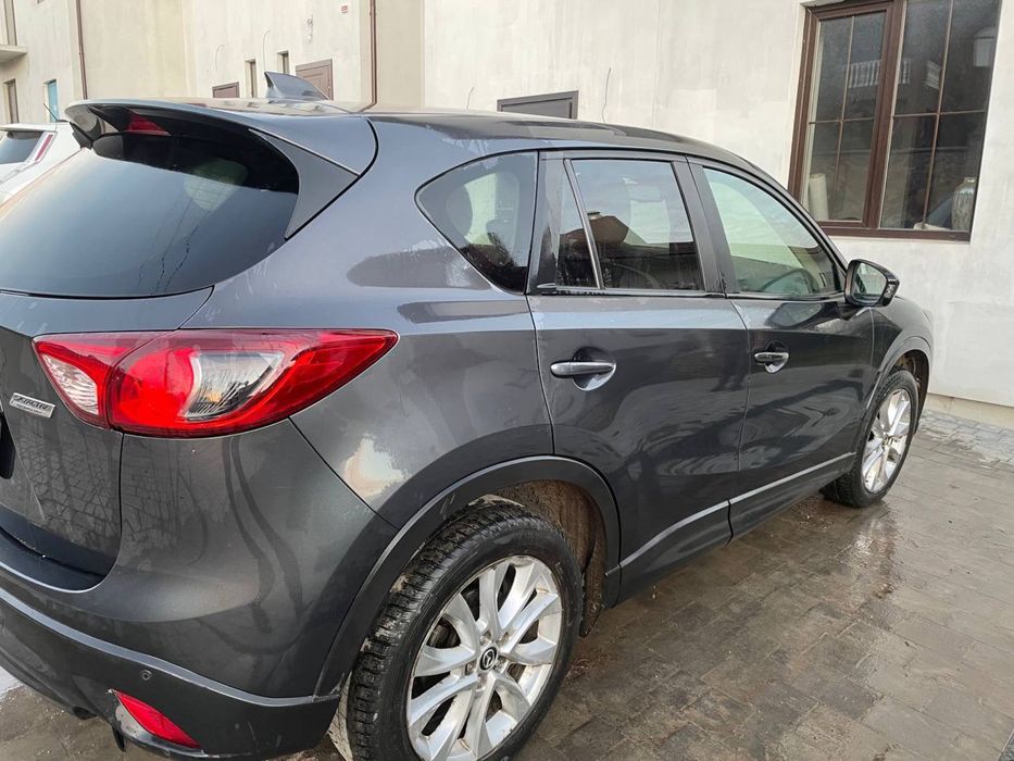 Mazda  cx-5.