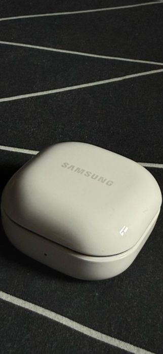 Samsung Galaxy Buds FE