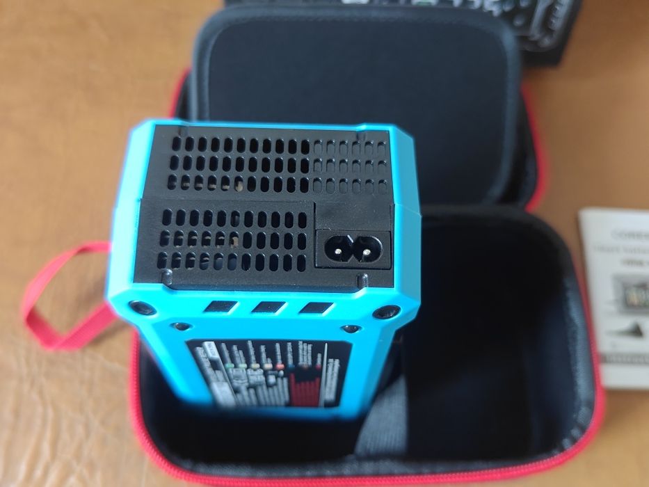 Автомобільний Зарядний пристрій COREBOX 12V 24V 25A