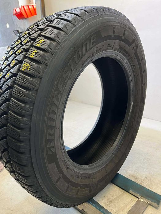 1x 225/65R16C Bridgestone Blizzak W810 112/110R OB2