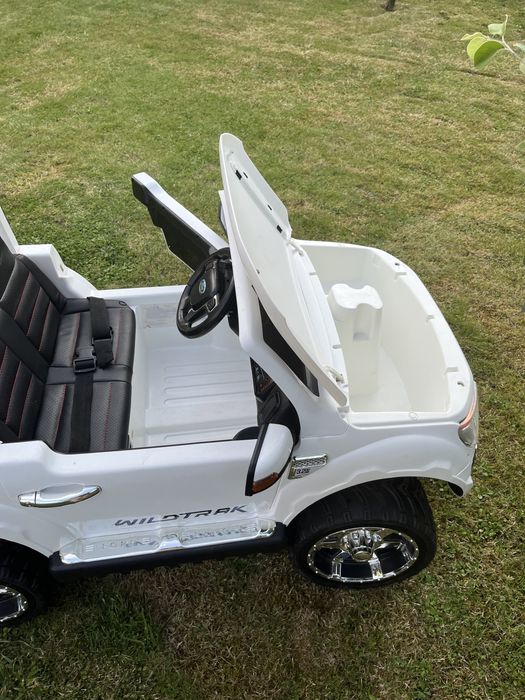 Fort Ranger auto na alumulator