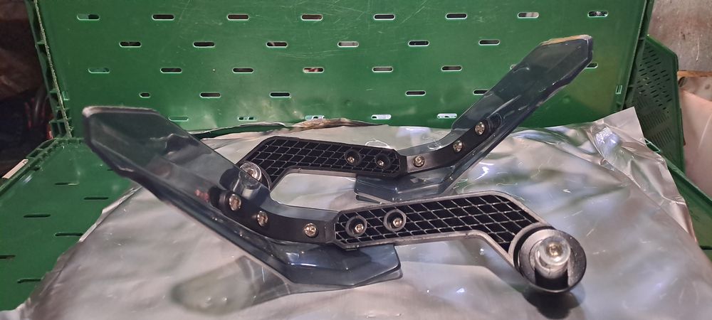 Proteções mãos para moto