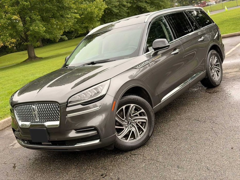 Lincoln Aviator      2020