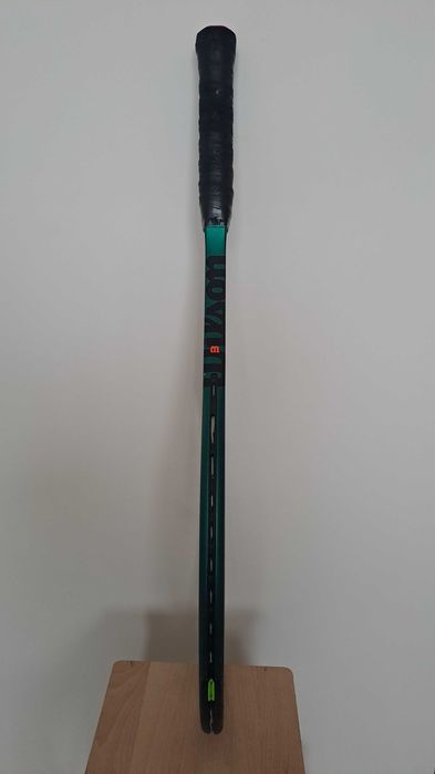 Wilson Blade 98 (16x19) V9.0, rączka 3, 305g