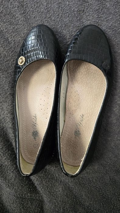 Туфлі на дівчинку