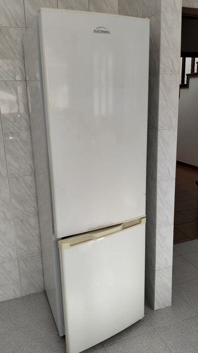 Frigorífico combinado  Electrónia