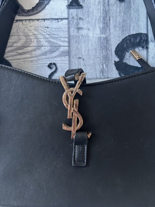 czarna torebka ysl mala