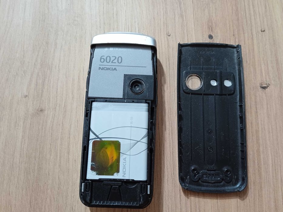 Telemovel Nokia 6020