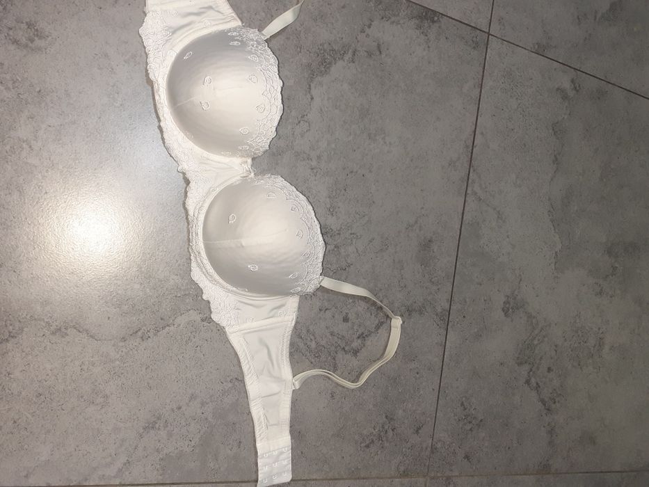 Biustonosz bardotka GINA 75 C jak nowy