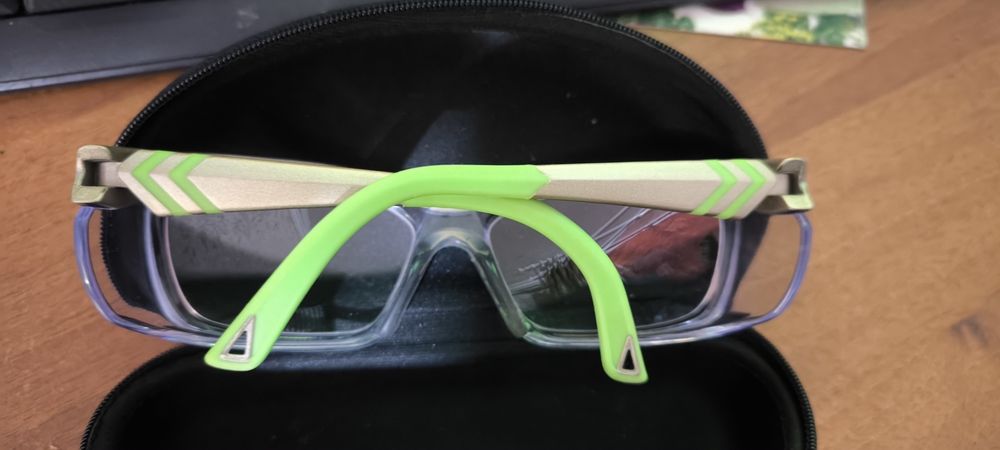 Защитные очки OnGuard 225S