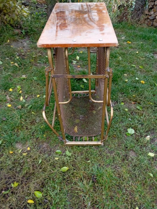 Розкладушка з бильцем