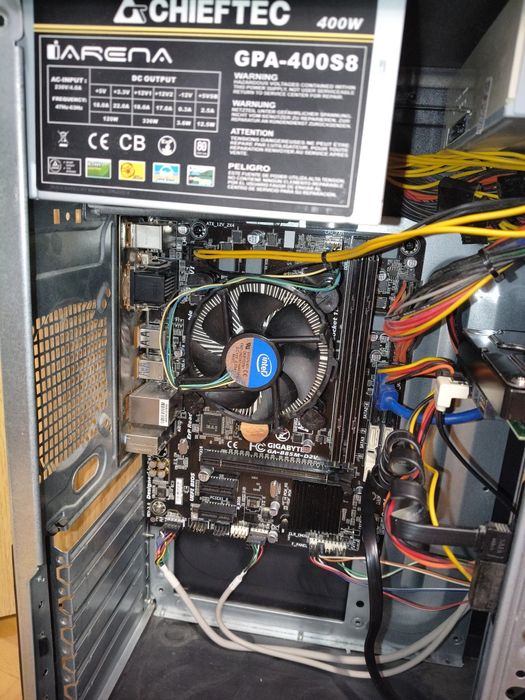 Komputery biurowe i3 i5 8GB SSD