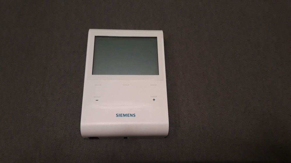 Regulator, sterownik, termostat SIEMENS RDE100, S55770-T278 230V AC