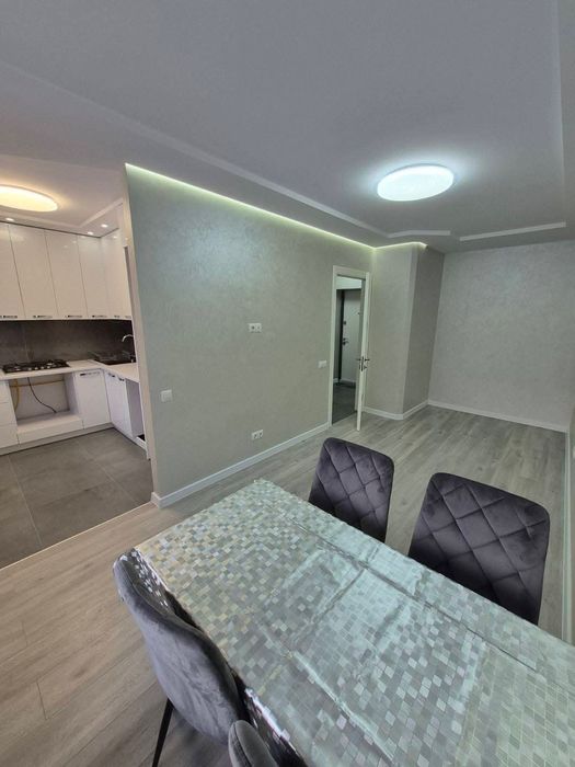 Продаж 2 кімнатної на 2 поверсі