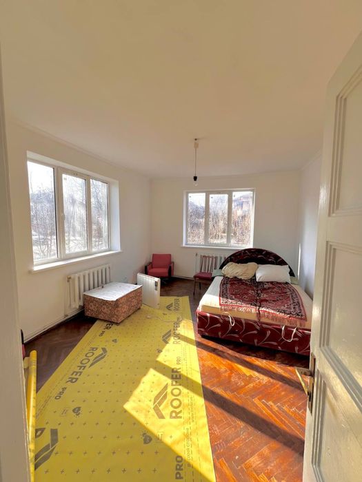 ТЕРМІНОВО 2-кімнатна квартира в напівособняку з земельною ділянкою