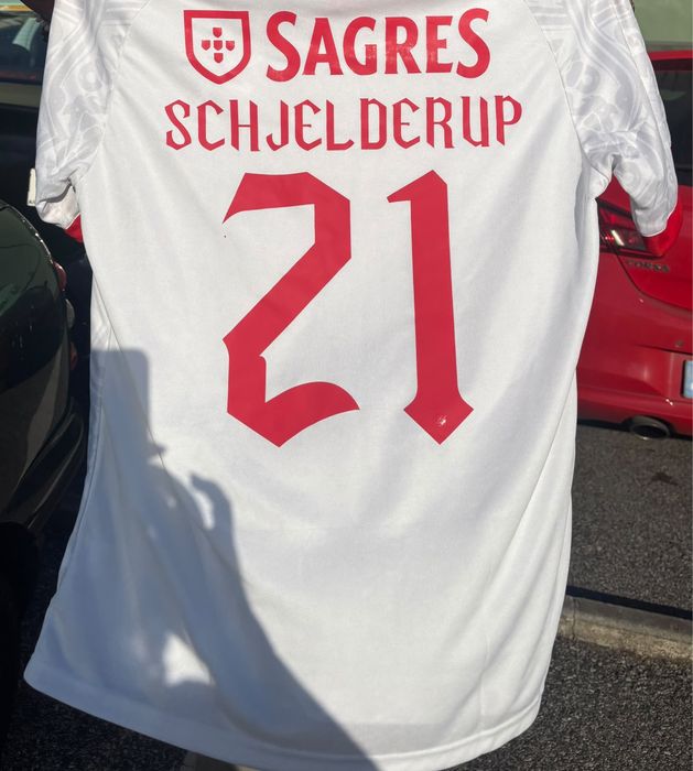 Camisola oficial Benfica 2026/27 Schjelderup 21, tamanho L