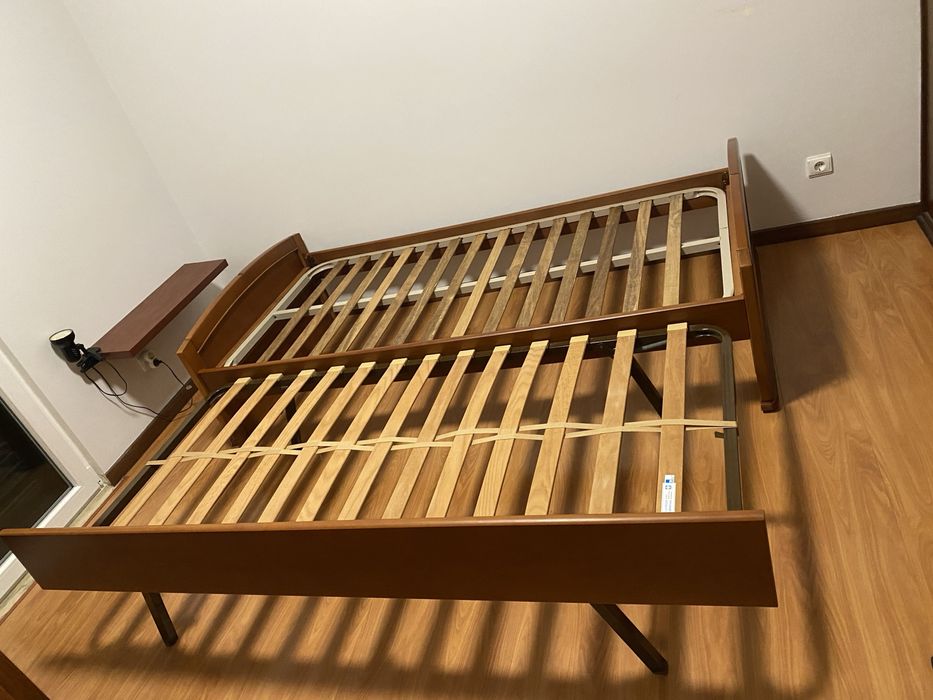 Cama dupla com gaveta, que se transfoma numa cama de casal, como novo