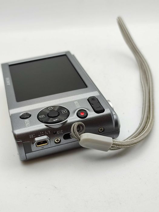 Sony Cyber-shot DSC-W810. 20,1 MP