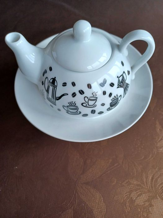 Bule para colecionador - Branco com motivos de café em preto.