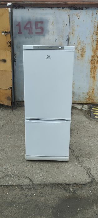 Холодильник Індезіт