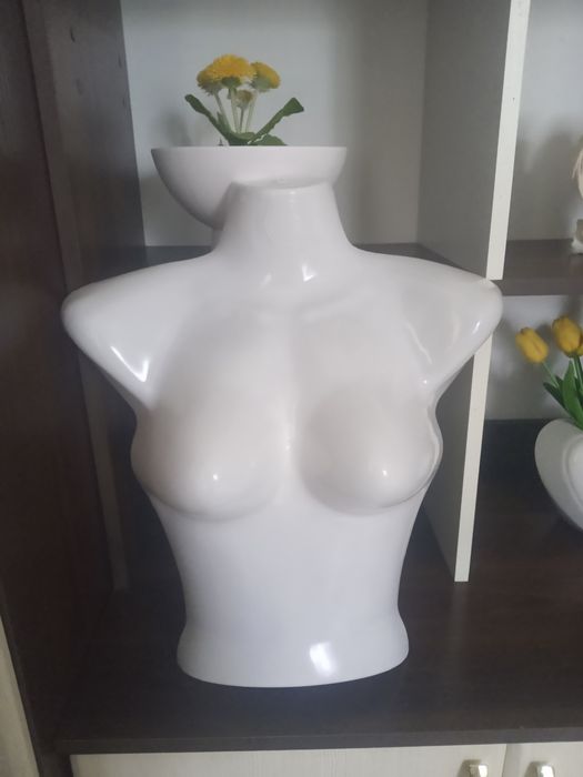 Манекен половинка жіночий