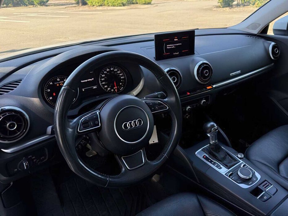 Audi A3 quattro Premium      2015