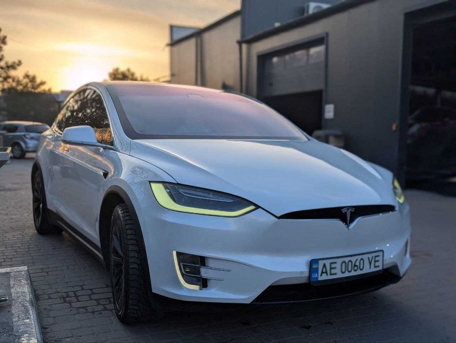 Продам власну Tesla model X 2017 року