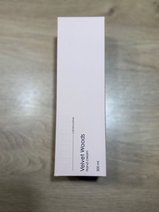 Luksusowy krem do rąk Velvet Woods Hand Cream Hdrey