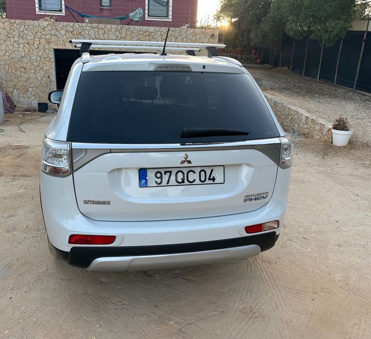 Mitsubihi Outlander PHEV