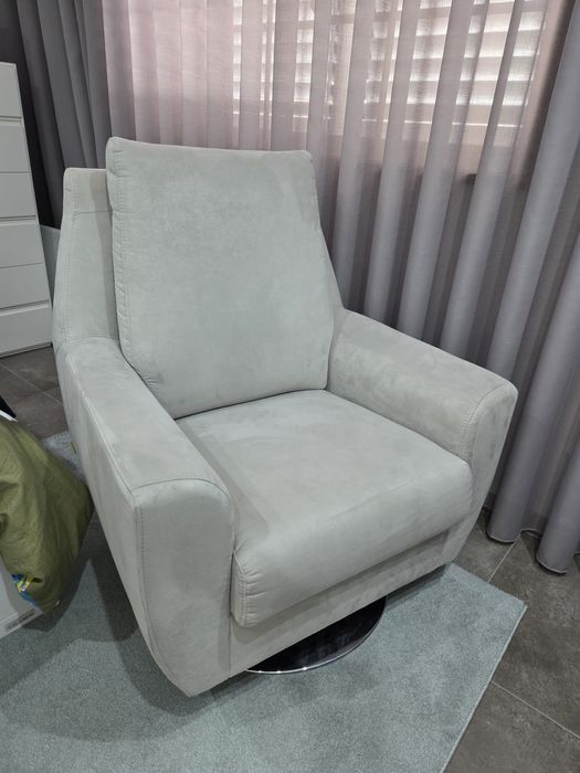 Cadeirão sala/quarto (como novo)