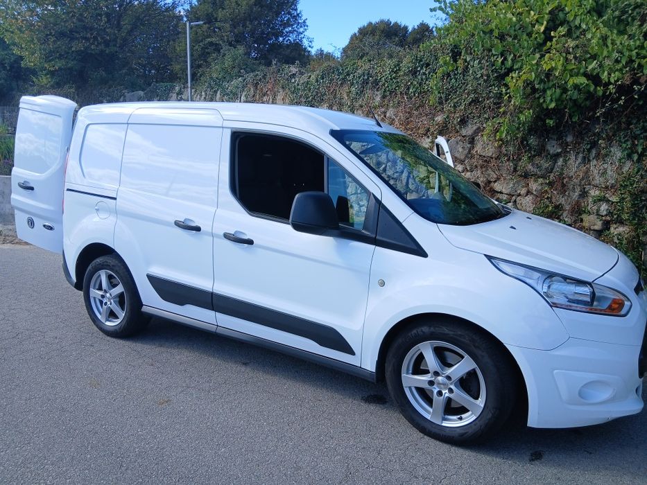 Ford connect impecável