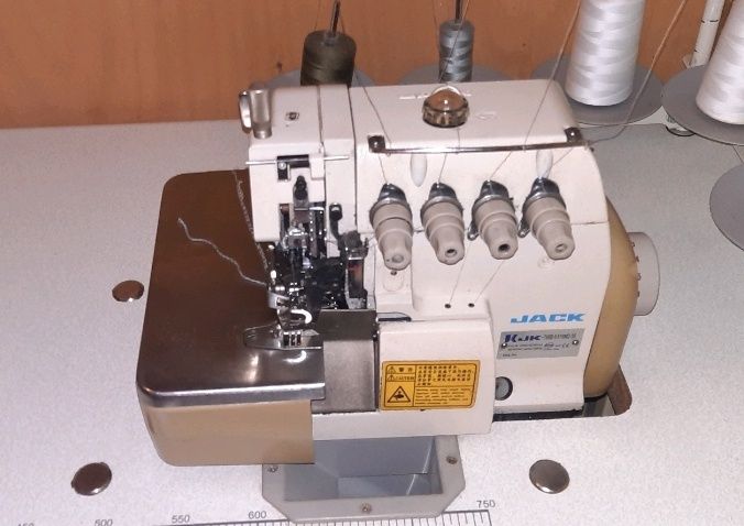Оверлок JACK пятинитка