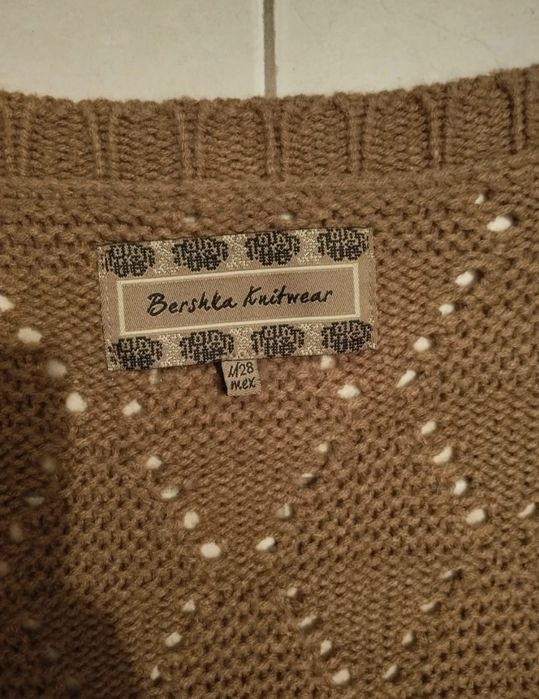 Casaco de malha comprido da Bershka