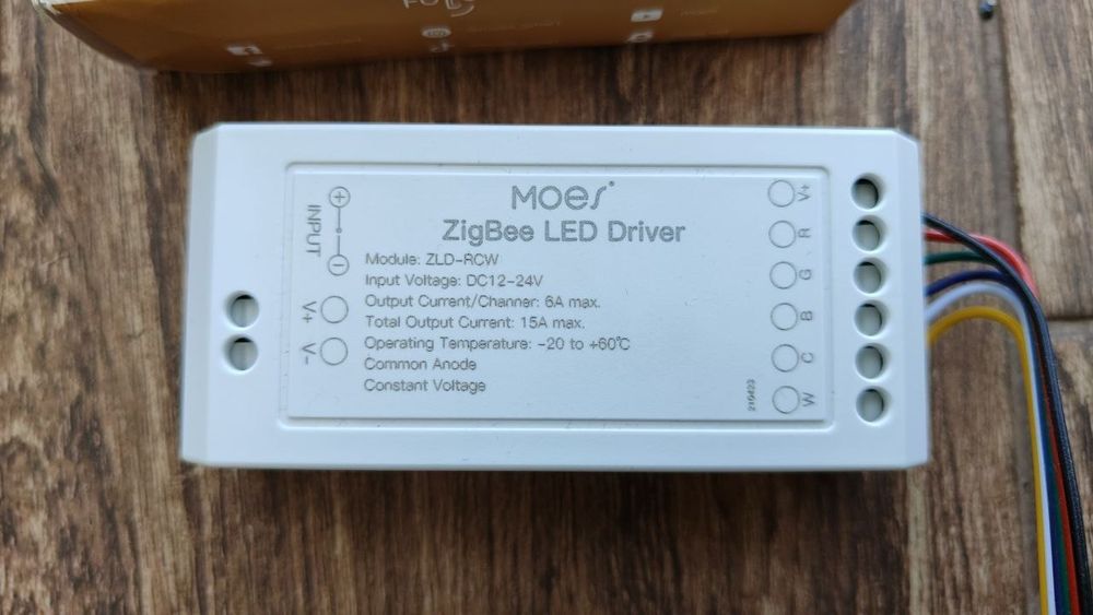 Контролер Moes Zigbee Led Driver ZLD-RCW RGB+C+W DC12-24V Tuya Alexa