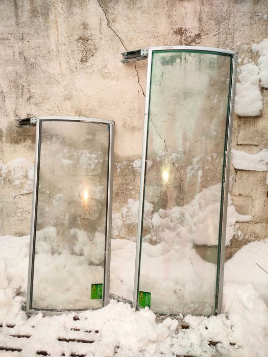 Szyba gięta, szklarnia, inspekt, świetlik , drzwi szkło hartowane.